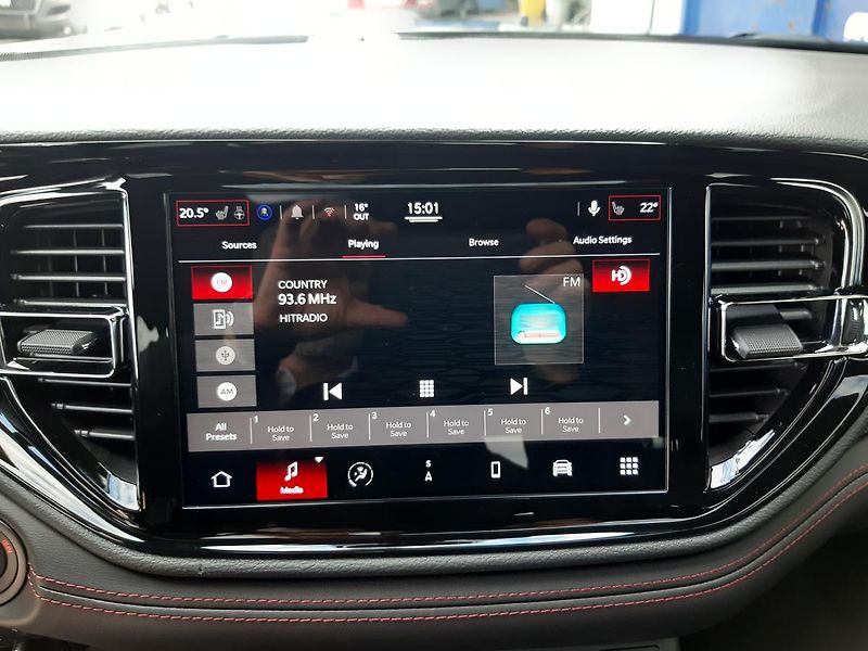 Dodge Durango (2026) 5,7 V8 HEMI  R/T 4x4 - fotka 37 z 48