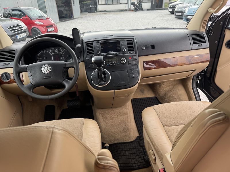 Volkswagen Multivan (2005) 2.5TDi,AUTOMAT,7MÍST - fotka 18 z 30