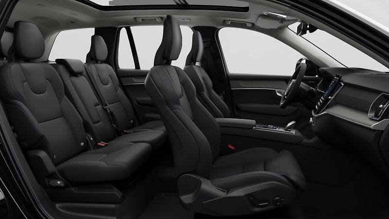 Volvo XC90 (2026) PLUS B5, HUD, vzduch.odpr., PA - fotka 9 z 11