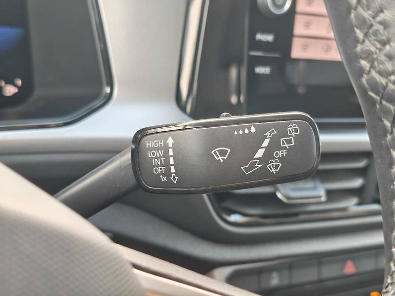 Volkswagen T-Roc Life 6G 1,0TSI - fotka 14 z 22