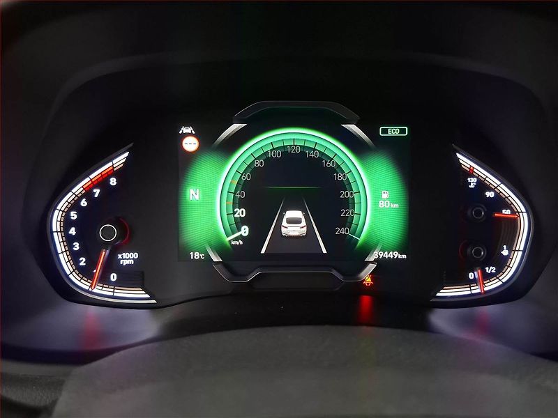 Hyundai i30 (2023) 1.5 T-GDI MHEV - fotka 11 z 20