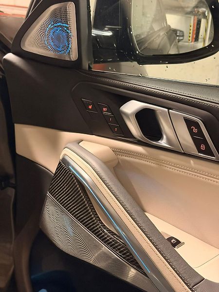 BMW X6 (2025) - fotka 13 z 14