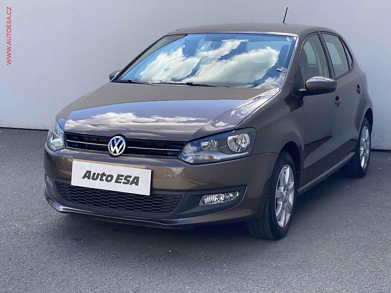 Volkswagen Polo (2012) 1.2 TSi, Comfortline, +kola - fotka 3 z 17