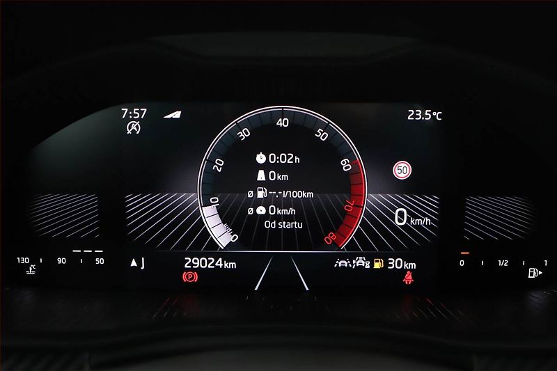 Škoda Kamiq (2025) 1.0 TSI, MONTE CARLO, DPH - fotka 8 z 15