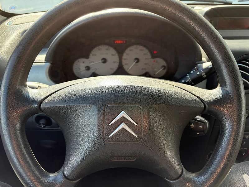 Citroën Berlingo 1.6HDI, 66kW, Tažné - fotka 8 z 13