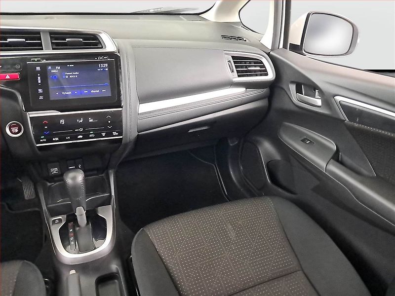Honda Jazz (2017) 1.3 i-VTEC, Automat - fotka 8 z 18