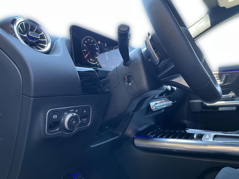 Mercedes-Benz GLA 200 d 4MATIC AMG Style Edition - fotka 11 z 18