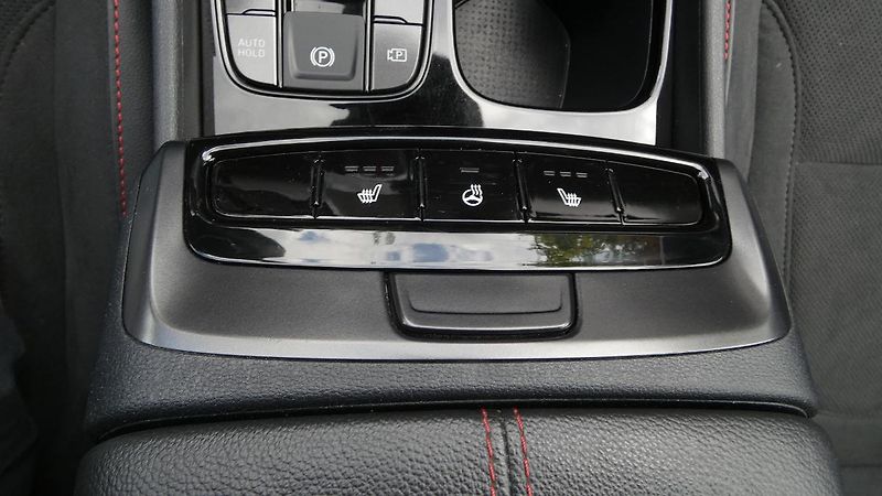 Hyundai Tucson 1.6 T-GDI MHEV 110kW Style 4x2 - fotka 17 z 23
