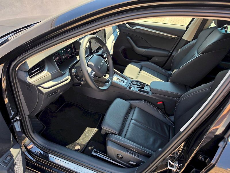 Škoda Octavia (2025) COMBI 2,0TDI 110KW DSG Exclusi - fotka 23 z 35