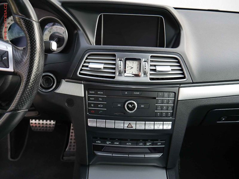 Mercedes-Benz Třídy E (2015) 3.0 CDi 350, ČR, AT, LED - fotka 11 z 20