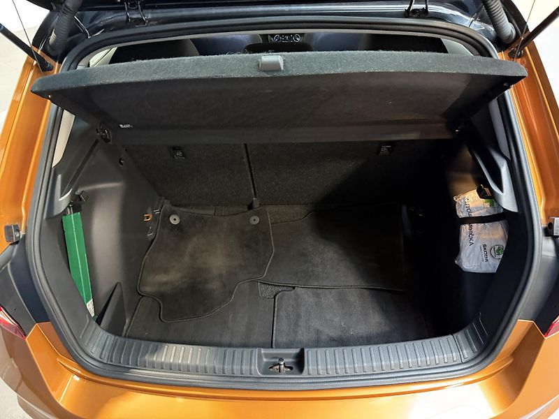 Škoda Fabia 1.0 MPI 59kW Style - fotka 12 z 13