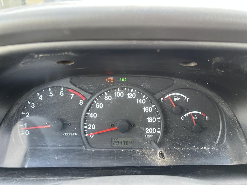 Suzuki Grand Vitara XL-7 2.7i V6 127kw 4x4 TAŽNÉ  - fotka 12 z 22