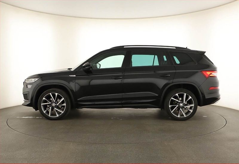 Škoda Kodiaq (2022) Sportline 1.5 TSI - fotka 3 z 19