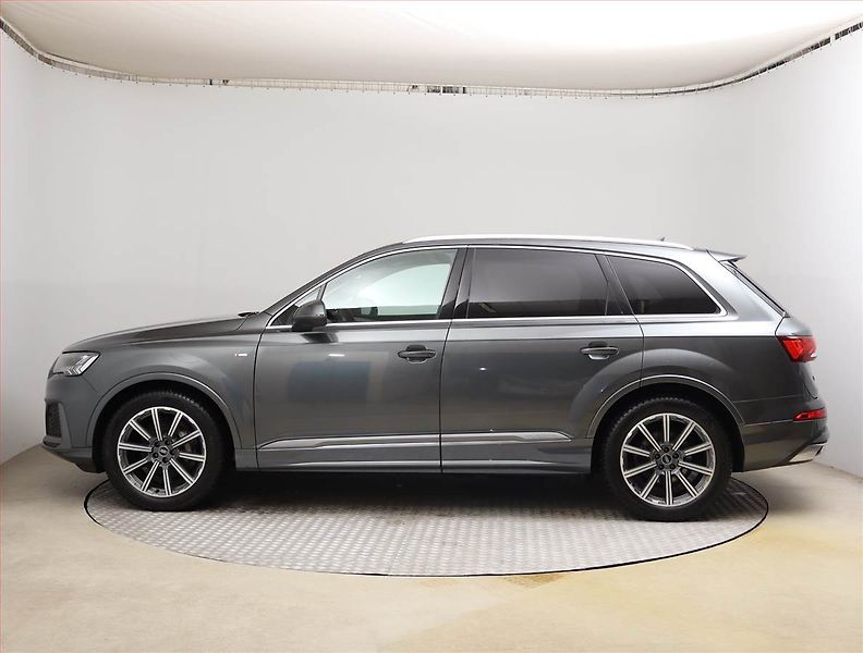 Audi Q7 (2021) 50 TDI - fotka 3 z 31