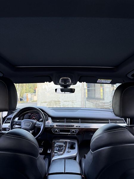 Audi SQ7 (2016) Audi SQ7 - fotka 35 z 43