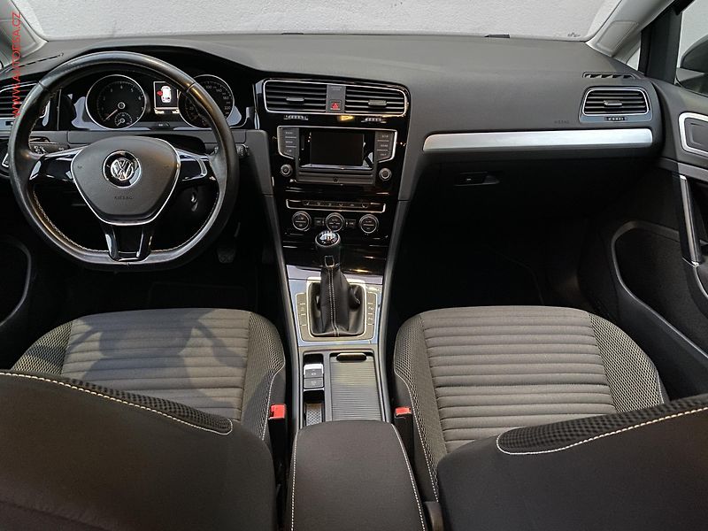 Volkswagen Golf (2014) 1.2 TSi, CUP, AC, park.čidla - fotka 8 z 17