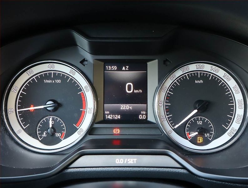 Škoda Octavia (2018) 1.0 TSI, Navi, Tempomat - fotka 11 z 23