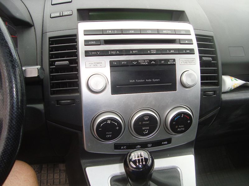 Mazda 5 (2006) 2,0D - fotka 11 z 12