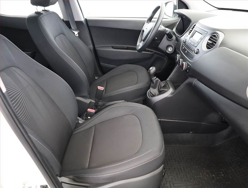 Hyundai i10 (2019) 1.0, ČR,1.maj, Serv.kniha - fotka 7 z 12
