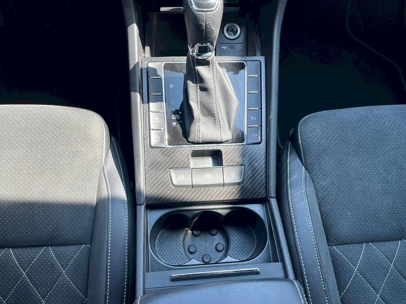 Škoda Superb (2023) GRT SPORTLINE TD 110/2.0 7DG - fotka 25 z 31