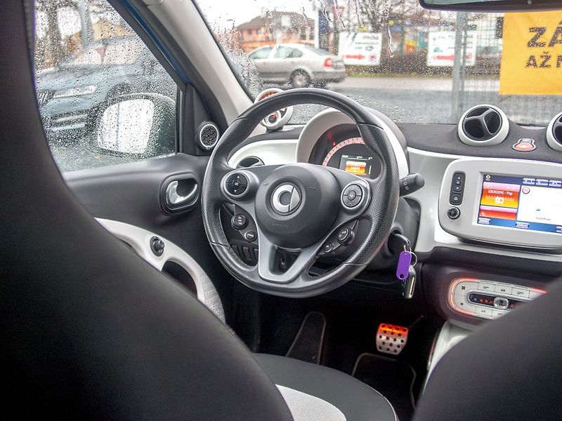 Smart Forfour (2018) ČR 12/18 NAV – SOH 93% - fotka 13 z 49
