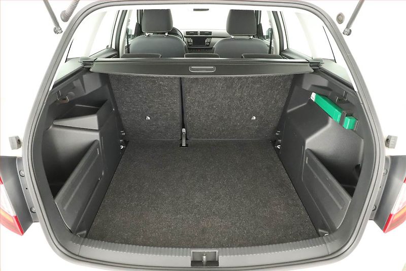 Škoda Fabia (2019) Style 1.0 TSI, ČR,1.maj - fotka 10 z 17