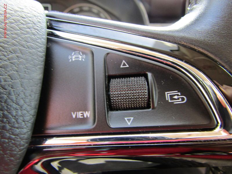 Škoda Scala (2019) 1.6TDI, ČR, Style, LED - fotka 16 z 25