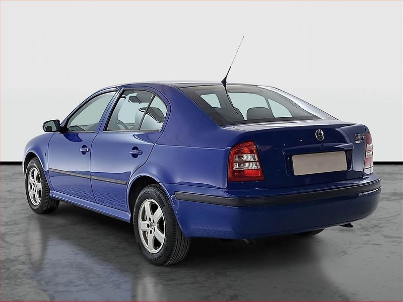 Škoda Octavia (2009) 1.6, ČR,1.maj, Serv.kniha - fotka 4 z 16