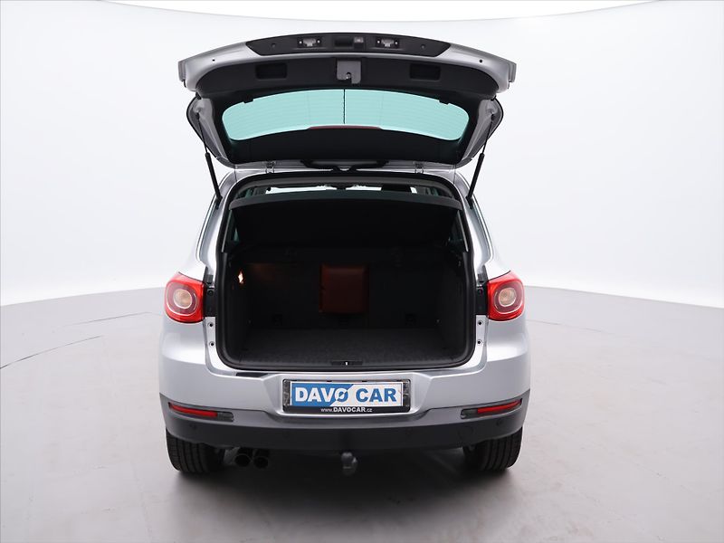 Volkswagen Tiguan 2,0 103KW KŮŽE DSG 4MOTION ALU - fotka 8 z 28