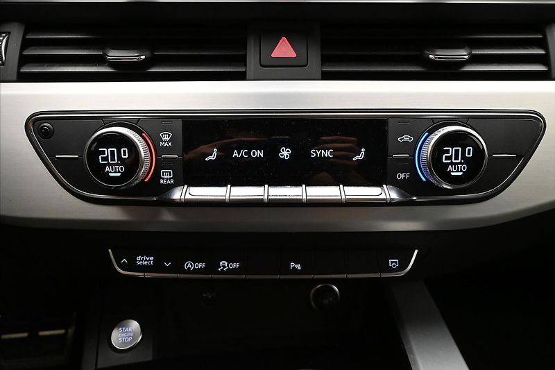 Audi A4 2,0 TDI 120kW S-LINE S-Tronic - fotka 18 z 26