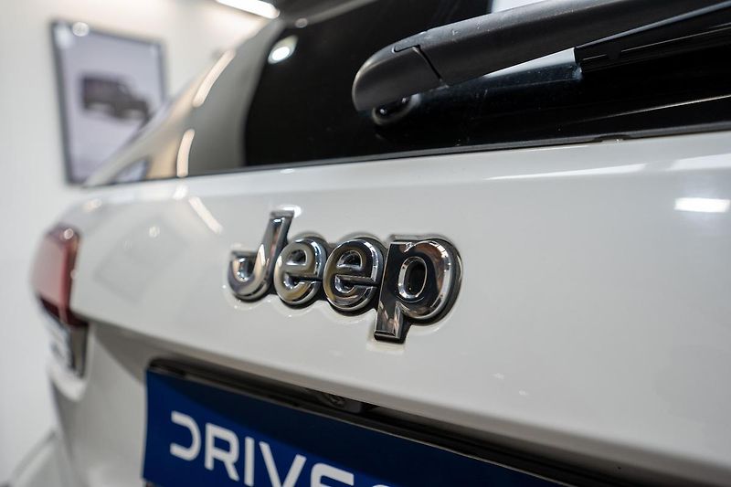 Jeep Grand Cherokee 3.6 V6 216 kW Laredo - fotka 25 z 29