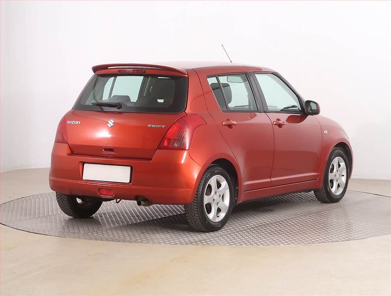 Suzuki Swift (2007) 1.3 i, Serv.kniha, po STK - fotka 5 z 16