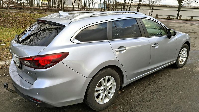 Mazda 6 2.0 121 KW Facelit 1. majitel - fotka 9 z 46