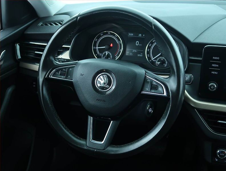 Škoda Scala (2019) Style 1.5 TSI, Automat, ČR - fotka 16 z 20