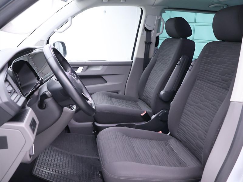 Volkswagen Caravelle 2,0 TDI 110 kW CZ - fotka 10 z 32