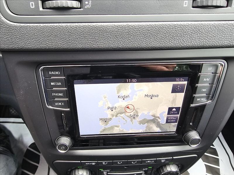Škoda Yeti 1,4 TSi 90KW Adventure NAVI TZ - fotka 19 z 44