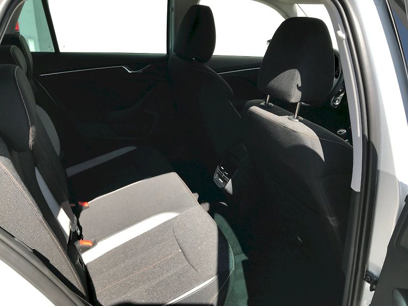 Škoda Kamiq (2024) SELEC Top TSI 85/1.0 M6F - fotka 12 z 25