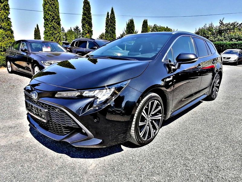 Toyota Corolla (2021) 2.0 Hybrid Style 112kW - fotka 2 z 30