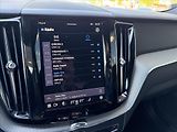 Volvo XC60 2,0   B4 AWD Dark PLUS - náhled 17