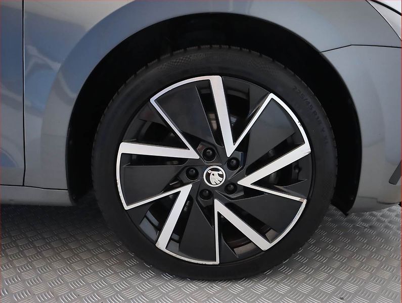 Škoda Octavia (2022) 1.4 TSI iV - fotka 15 z 23