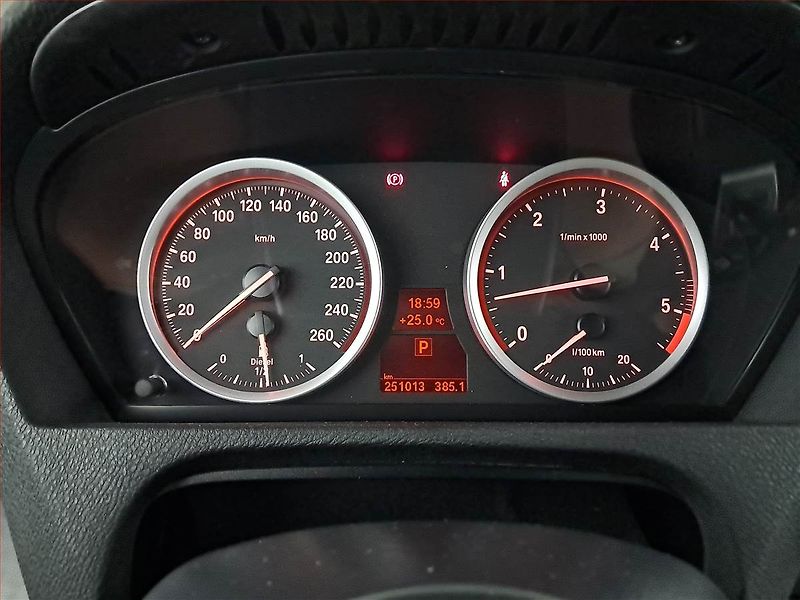BMW X6 (2010) xDrive30d, 4X4, Automat, Kůže - fotka 11 z 20