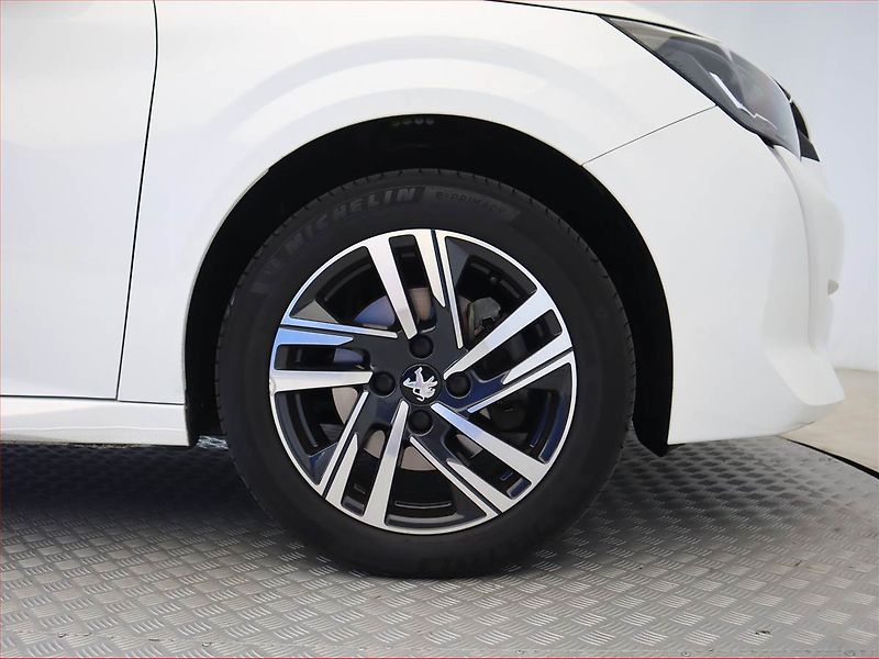 Peugeot 208 (2023) 1.2 PureTech, Automat, Navi - fotka 15 z 23