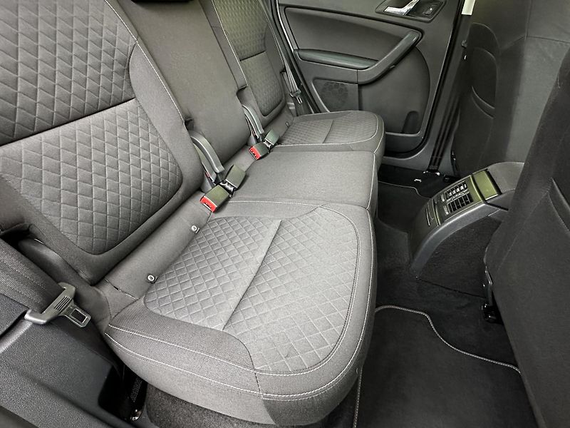 Škoda Yeti (2015) EDITION*1.4TSI/110kW*4x4*1.Maj - fotka 34 z 42
