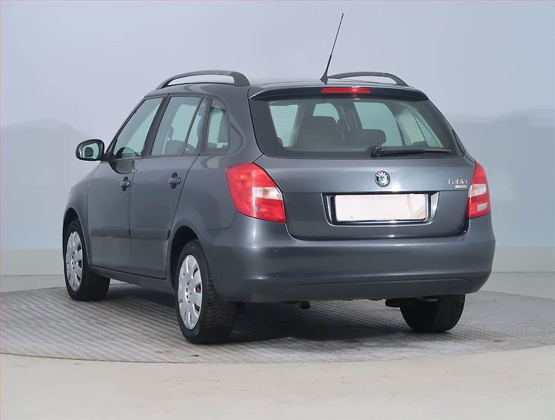Škoda Fabia (2011) 1.6 TDI, po STK - fotka 4 z 14