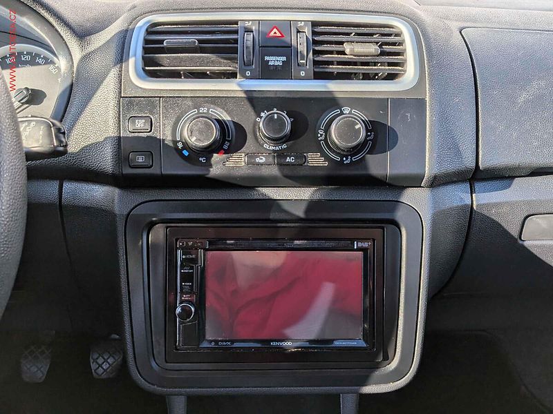 Škoda Fabia (2009) 1.4 16V, 1.maj, AC, temp - fotka 11 z 14