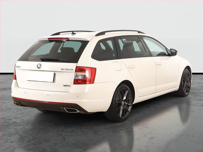 Škoda Octavia (2015) RS 2.0 TSI, Automat, Kůže - fotka 5 z 19