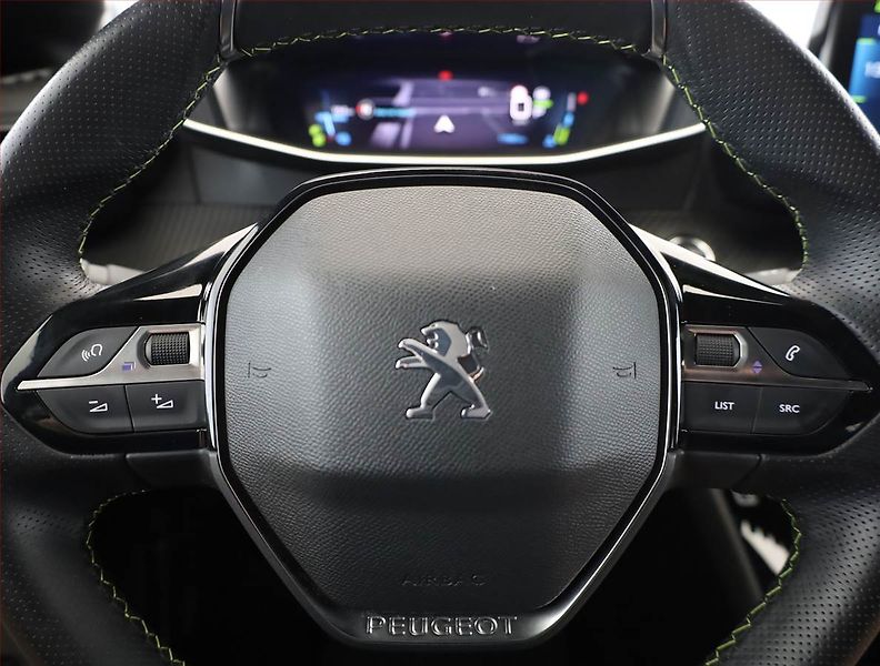 Peugeot 208 (2021) e-GT 50 kWh, SoH 99%, Automat - fotka 8 z 24