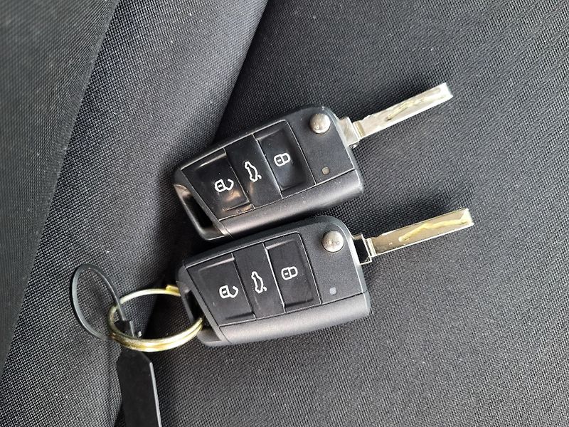 Škoda Karoq 2.0 TDi 110kW 4x4 AMBITION *ČR - fotka 44 z 47