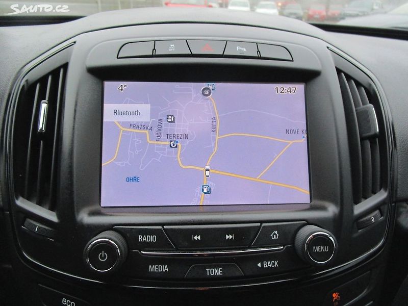 Opel Insignia 2,0D-120KW-NOVÁ STK+OLEJ - fotka 14 z 27