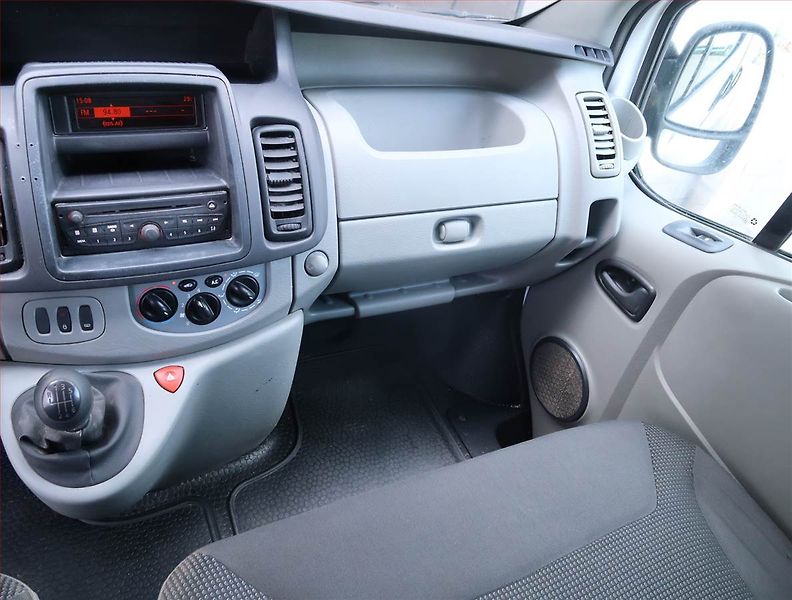 Opel Vivaro (2013) 2.0 CDTI, ČR - fotka 8 z 15